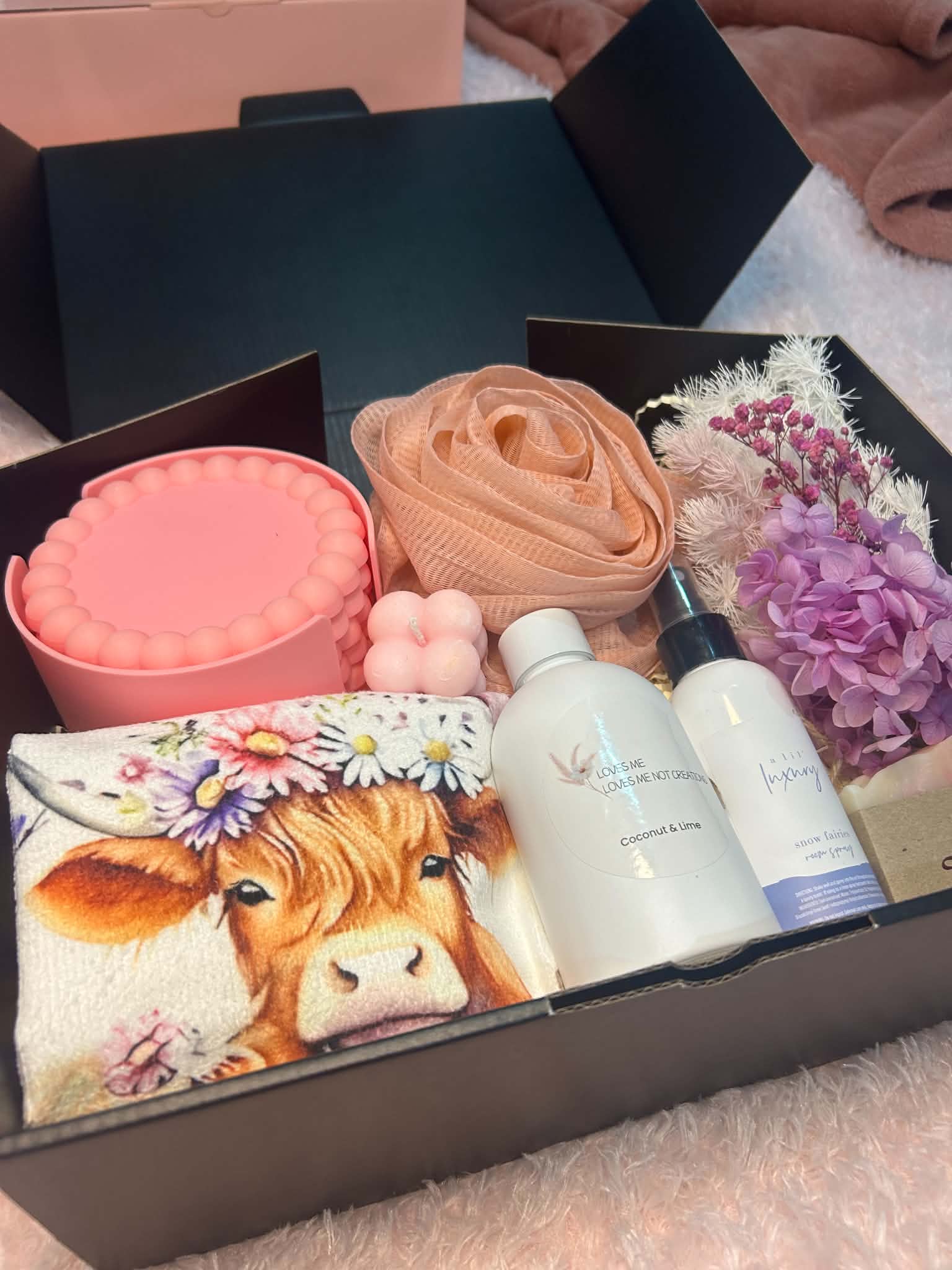 House and Home Hamper